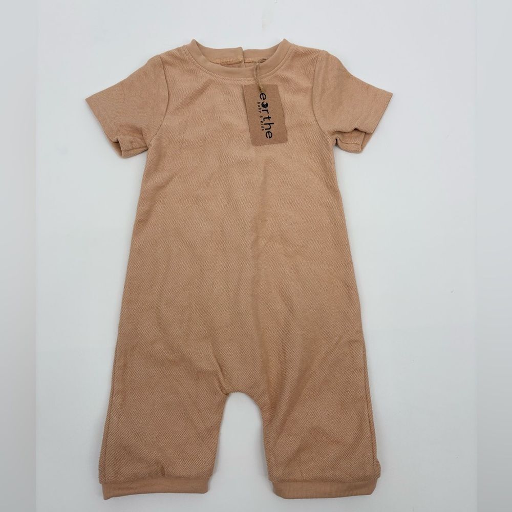 New with tags | earthe | Tan Kids One Piece romper | 3t